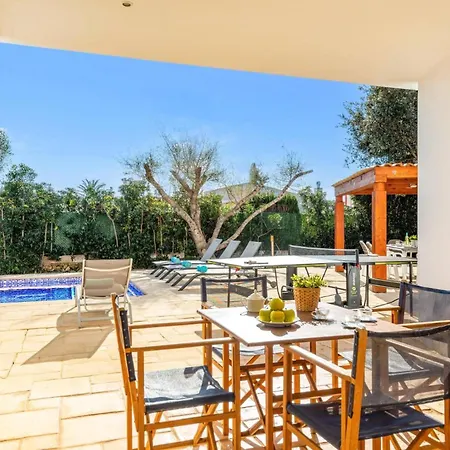 Julianne 4 Bedroom Villa, Calan Blanes *