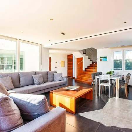 Julianne 4 Bedroom Villa, Calan Blanes *