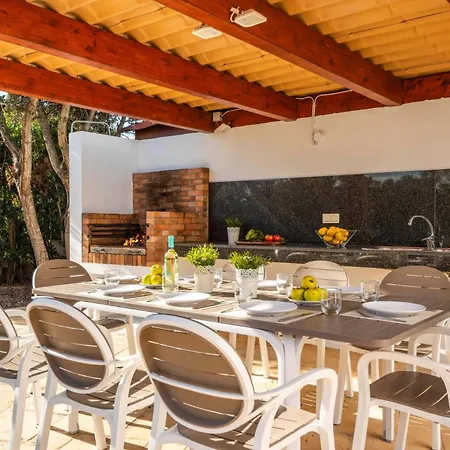 Villa Julianne 4 Bedroom Villa, Calan Blanes *